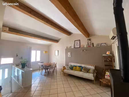 maison avec garage et jardin