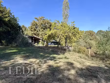 ensemble de 3 gîtes sur près d’un hectare