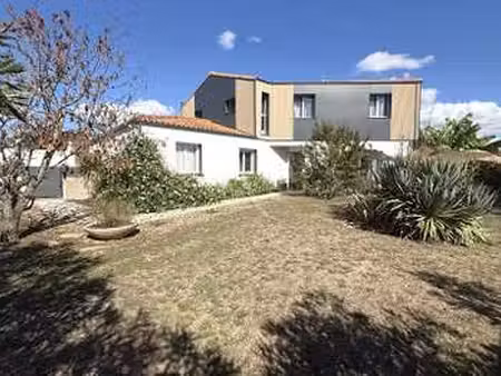 vente maison piscine à la chapelle-achard (85150) : à vendre piscine / 216m² la chapelle-a