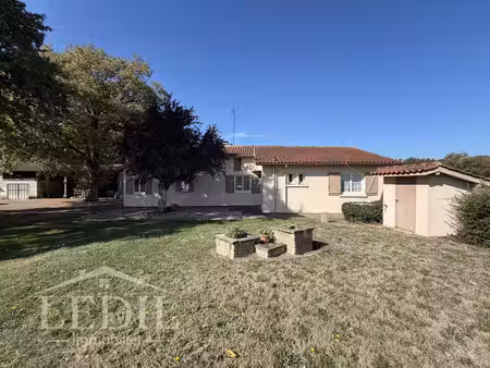 maison de campagne avec hangar et garage