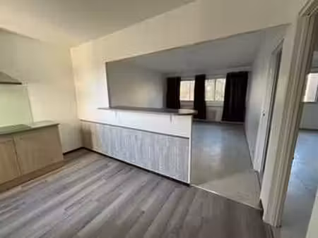 location appartement 2 pièces à hérouville-saint-clair (14200) : à louer 2 pièces / 54m² h