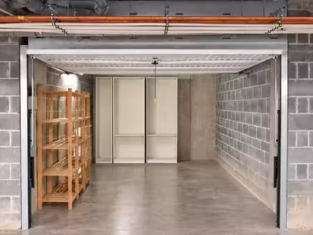 afsluitbare garagebox te huur in ondergronds complex