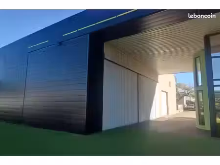 location local commercial