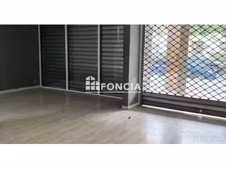 commercial_premise