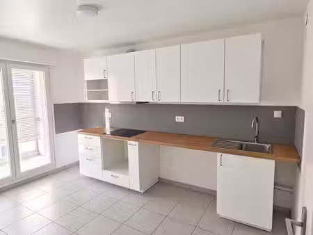 appartement 2 pièces nu – 51 98 m2 – bischheim route de bischwiller– 840 cc
