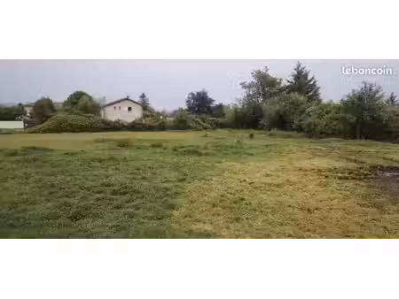 particulier vends parcelle de 1650m2 à marcy l'étoilee