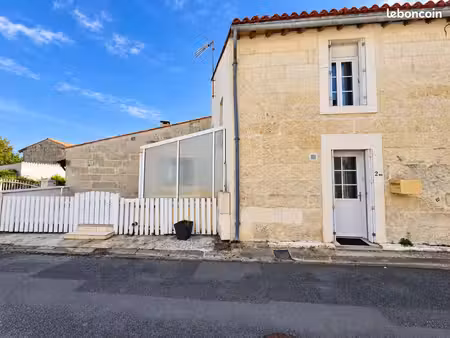 maison de bourg rénovée aux portes de saintes ️