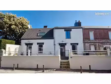 maison de pêcheurs entièrement rénovée  à deux pas de la plage  saint-pierre-en-port