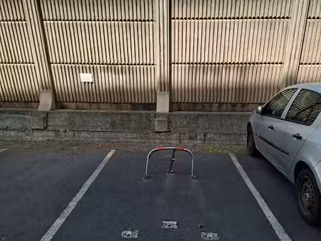 parking exterieur