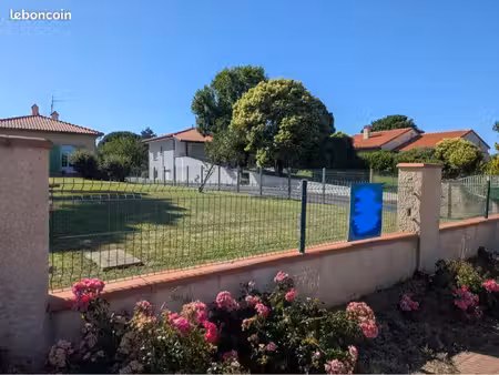 terrain à bâtir 450m2 cornebarrieu centre