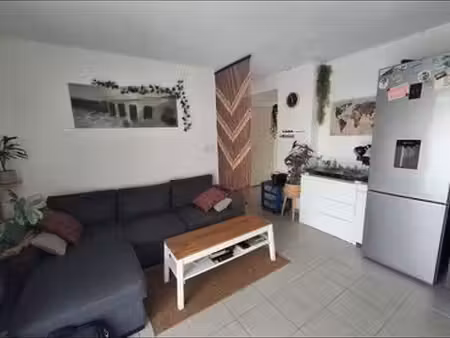 location a l année