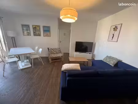 location à l’année à partir de novembre - t3 meublé 54 m² avec balcon – centre-ville