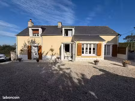 maison à la campagne