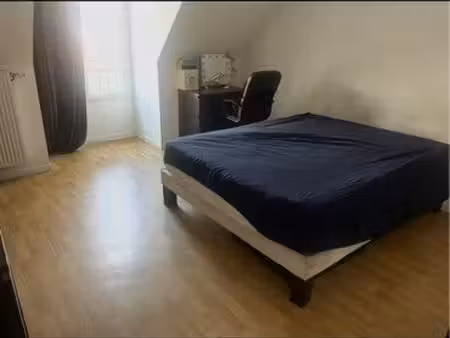 sous location logement en plein centre ville de houilles