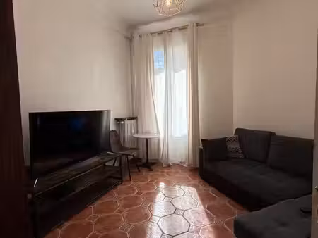 à louer – 2 pièces meublé art déco – quartier du port (nice) – 40 m² – 1 100 /mois