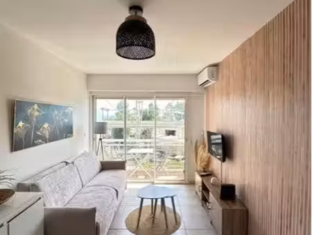 location studio meublé