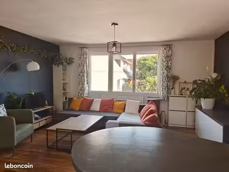 maison proche la ville