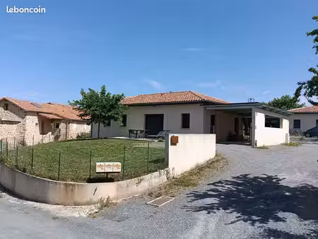 maison t4 avec jardin à la campagne