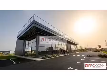 location commerce mainvilliers 28300 345m²