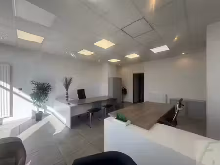 local commercial