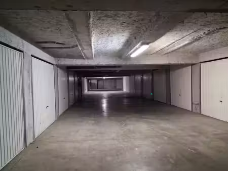 rare ! garage en sous-sol dans résidence fermée !