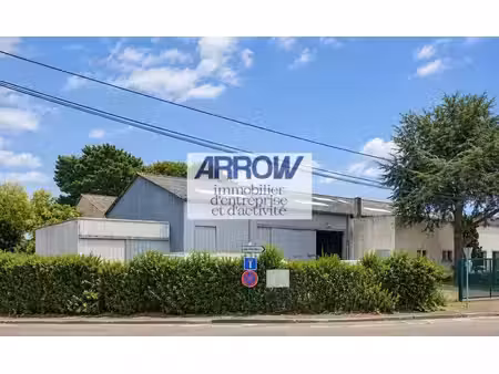 vente local d’activités reze 44400 1400m²