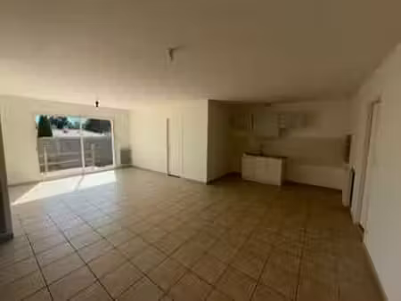 vente maison à la roche-sur-yon (85000) : à vendre / 82m² la roche-sur-yon