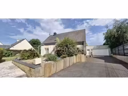 maison de 178 55 m² à chateaubourg