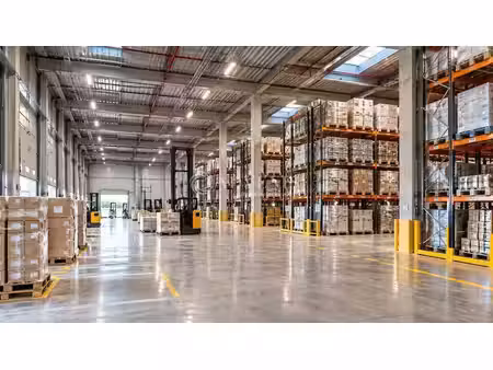 location entrepôt croissy beaubourg 77183 1371m² à 6207m²