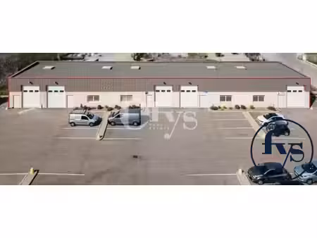 location local d’activités chassieu 69680 120m²