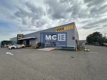 location local d’activités 873m²