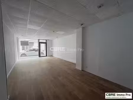 location commerce poitiers 56 m²