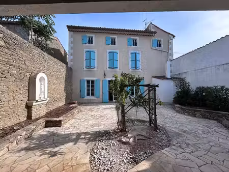 maison 8 pièces 318 m2