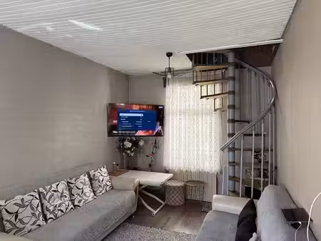 vente maison 6 pièces  220.00m²  romainville