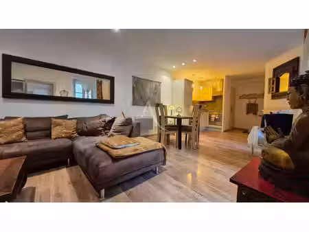 vente appartement 2 pièces  48.00m²  saintes