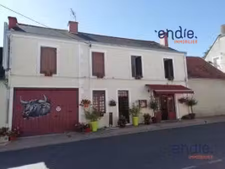 immeuble de rapport! plein centre ville :bar et restaurant avec