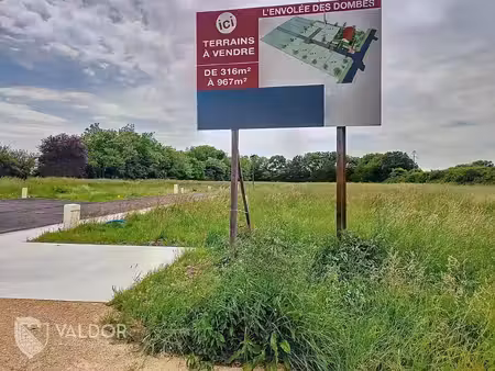 terrain constructible viabilisé – 801 m² – marlieux (01240)
