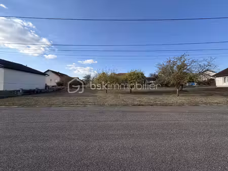 terrain de 747 m² à teting-sur-nied