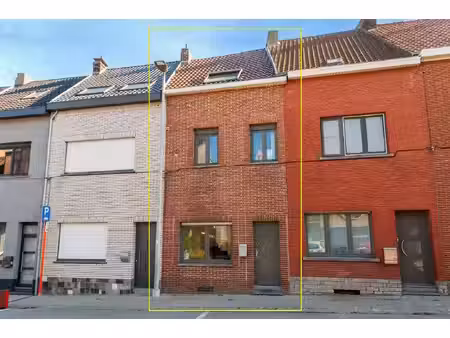 op te frissen woning met 3 slpk te halle
