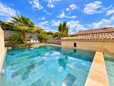 vente villa 7 pièces  265.00m²  villeveyrac