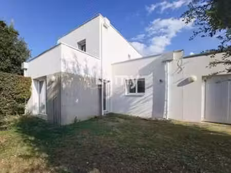vente maison à la roche-sur-yon (85000) : à vendre / 84m² la roche-sur-yon