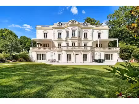 prestigieux château en vente le vésinet  france
