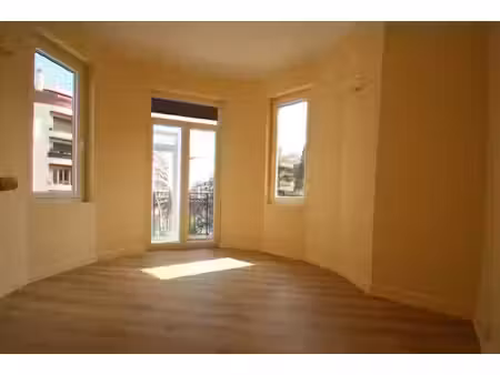 2 pièces balcon neuf borriglione