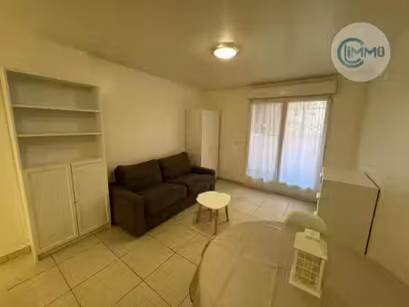 location nice  studio meublé 25.84m² situé proche tnl
