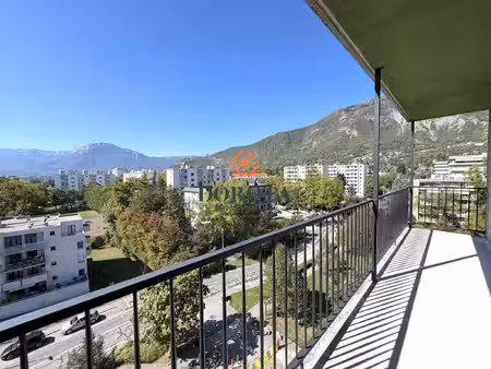 appartement traversant avec vue sur les massifs