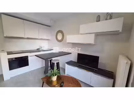 a louer - studio meublé 19.65 m2 + balcon et parking - dardilly centre