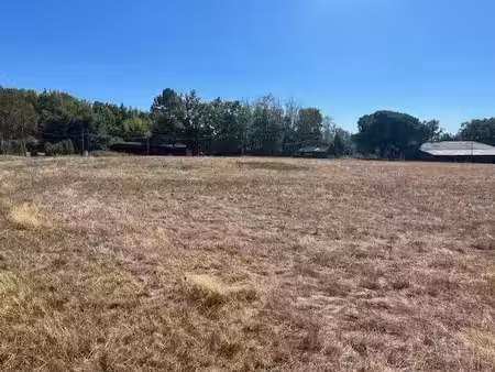vente terrain 1300 m² à la force (24130)  32 000 €