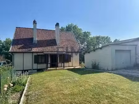 vente maison à neufchâtel-en-bray (76270) : à vendre / 101m² neufchâtel-en-bray