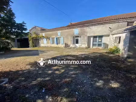 vente maison 110 m2 à les touches-de-périgny