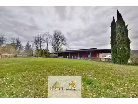 vente local commercial 260 m2 à ussac